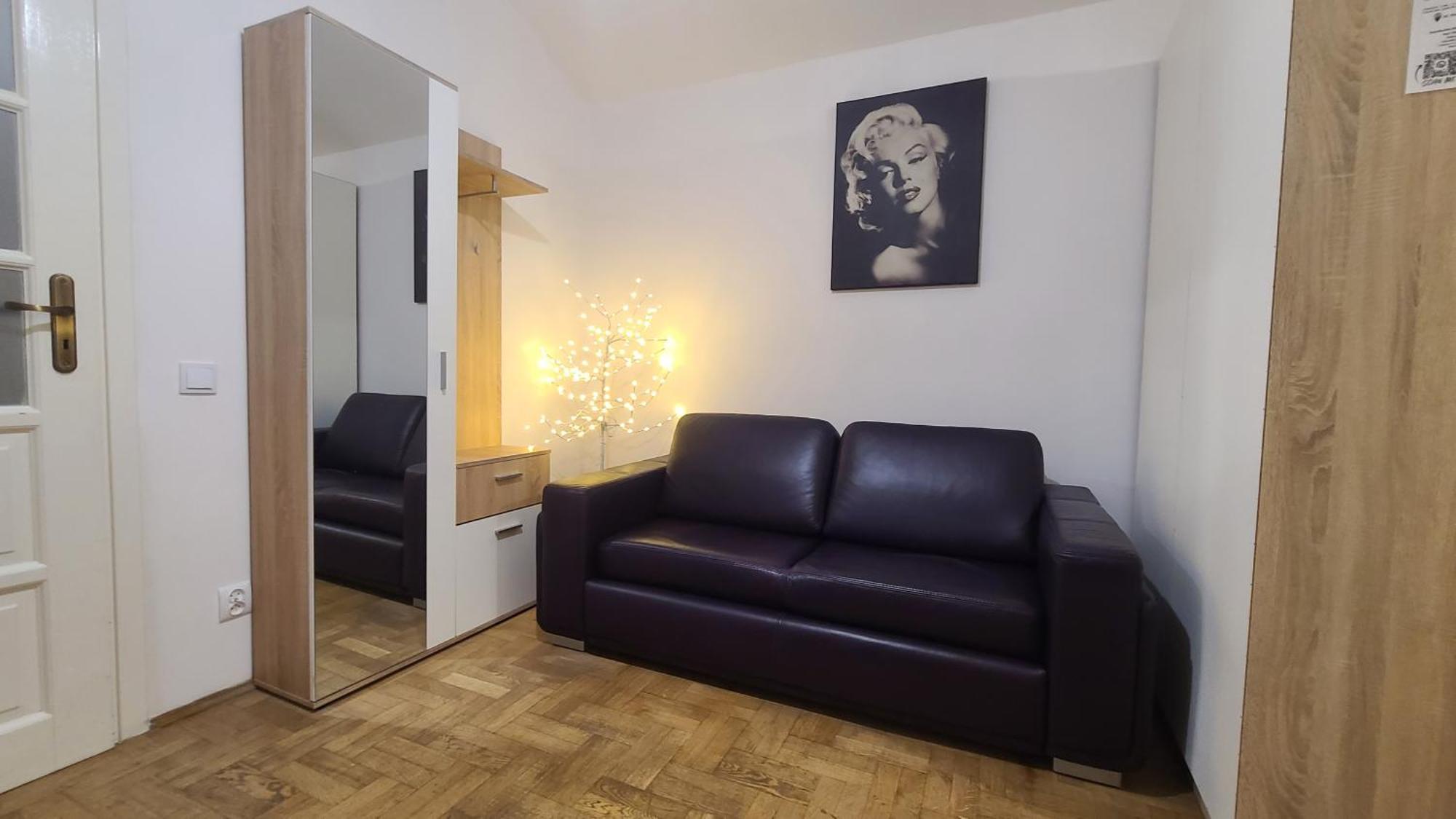 Lorf Hostel&Apartments Krakow Exterior photo